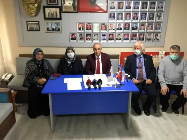 Son dakika haberleri | Şehit Ailelerinden 104 Emekli Amirale tepki Son dakika haberleri | Şehit Ailelerinden 104 Emekli Amirale tepki
