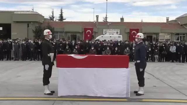 Son dakika haberleri... Şehit Hava Pilot Yüzbaşı Burak Gençcelep için tören düzenlendi Son dakika haberleri... Şehit Hava Pilot Yüzbaşı Burak Gençcelep için tören düzenlendi