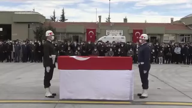 Son dakika haberleri... Şehit Hava Pilot Yüzbaşı Burak Gençcelep için tören düzenlendi Son dakika haberleri... Şehit Hava Pilot Yüzbaşı Burak Gençcelep için tören düzenlendi