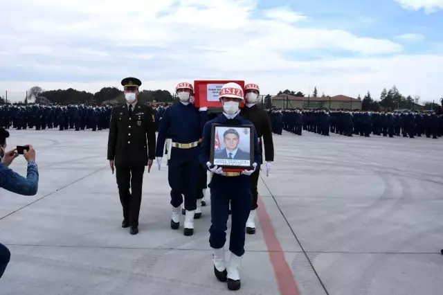 Kayra'dan şehit babasına asker selamı Kayra'dan şehit babasına asker selamı