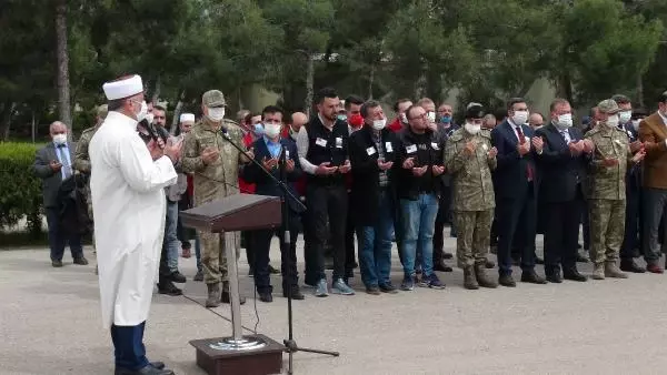 GAZİANTEP - Şehit Uzman Çavuş Gökhan Çakır için tören düzenlendi GAZİANTEP - Şehit Uzman Çavuş Gökhan Çakır için tören düzenlendi
