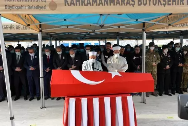 KAHRAMANMARAŞ ŞEHİT UZMAN ÇAVUŞ AHMET AKDAL, TOPRAĞA VERİLDİ KAHRAMANMARAŞ ŞEHİT UZMAN ÇAVUŞ AHMET AKDAL, TOPRAĞA VERİLDİ
