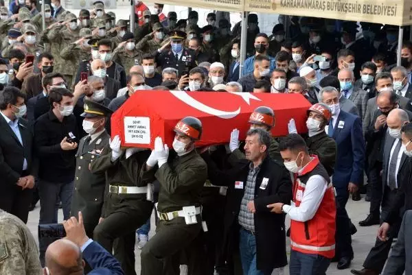KAHRAMANMARAŞ ŞEHİT UZMAN ÇAVUŞ AHMET AKDAL, TOPRAĞA VERİLDİ KAHRAMANMARAŞ ŞEHİT UZMAN ÇAVUŞ AHMET AKDAL, TOPRAĞA VERİLDİ