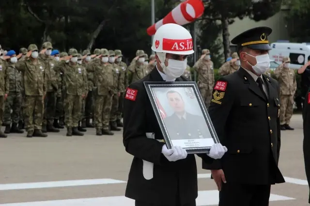 GAZİANTEP - Şehit Uzman Çavuş Gökhan Çakır için tören düzenlendi GAZİANTEP - Şehit Uzman Çavuş Gökhan Çakır için tören düzenlendi