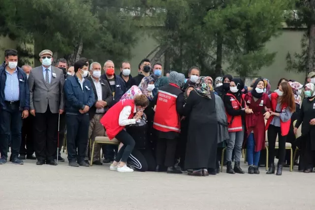 GAZİANTEP - Şehit Uzman Çavuş Gökhan Çakır için tören düzenlendi GAZİANTEP - Şehit Uzman Çavuş Gökhan Çakır için tören düzenlendi