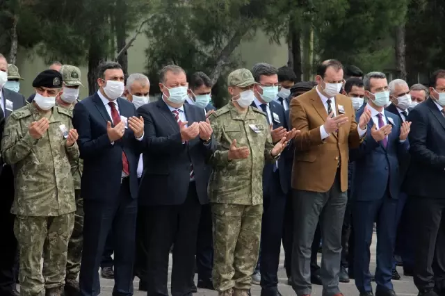 GAZİANTEP - Şehit Uzman Çavuş Gökhan Çakır için tören düzenlendi GAZİANTEP - Şehit Uzman Çavuş Gökhan Çakır için tören düzenlendi