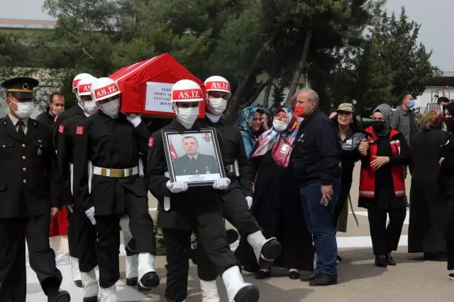 GAZİANTEP - Şehit Uzman Çavuş Gökhan Çakır için tören düzenlendi GAZİANTEP - Şehit Uzman Çavuş Gökhan Çakır için tören düzenlendi
