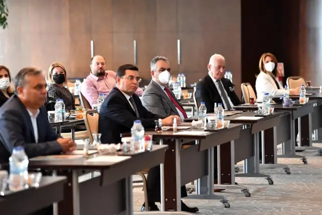 Semih Esen: 'İstihdam edilen değil, istihdam eden kadın' Semih Esen: 'İstihdam edilen değil, istihdam eden kadın'