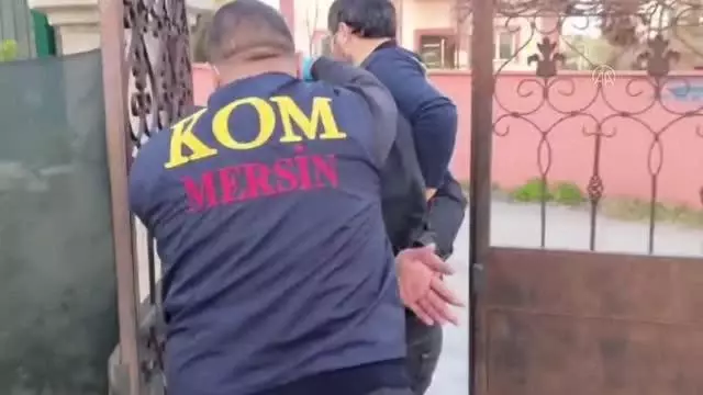 Silahlı suç örgütüne yönelik operasyonda yakalanan 15 şüpheliden 6'sı tutuklandı Silahlı suç örgütüne yönelik operasyonda yakalanan 15 şüpheliden 6'sı tutuklandı