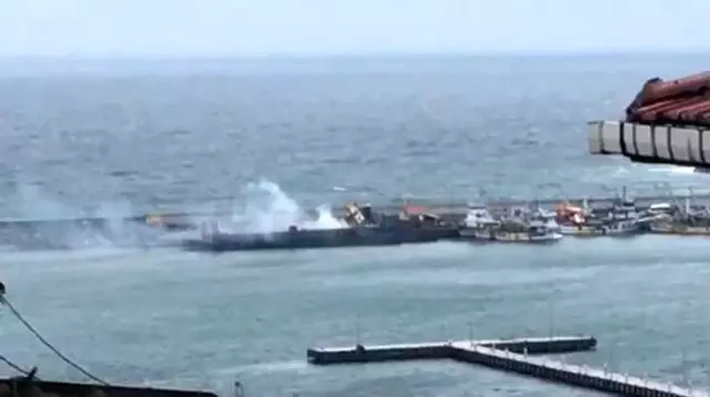 Şile'de gemide yangın paniği Şile'de gemide yangın paniği