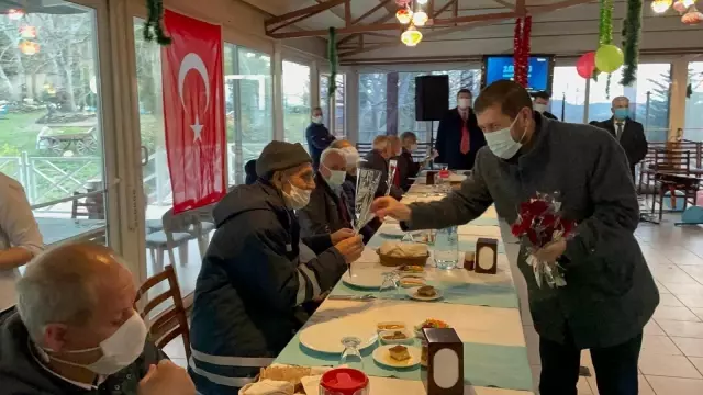 Sındırgı termalleri yaşlıların hizmetinde Sındırgı termalleri yaşlıların hizmetinde
