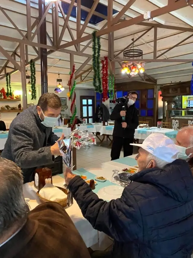 Sındırgı termalleri yaşlıların hizmetinde Sındırgı termalleri yaşlıların hizmetinde