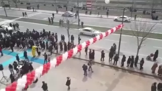 Son dakika haber | Sivas Valiliği, açılışında sosyal mesafe kuralı ihlal edilen marketin faaliyetini durdurdu Son dakika haber | Sivas Valiliği, açılışında sosyal mesafe kuralı ihlal edilen marketin faaliyetini durdurdu