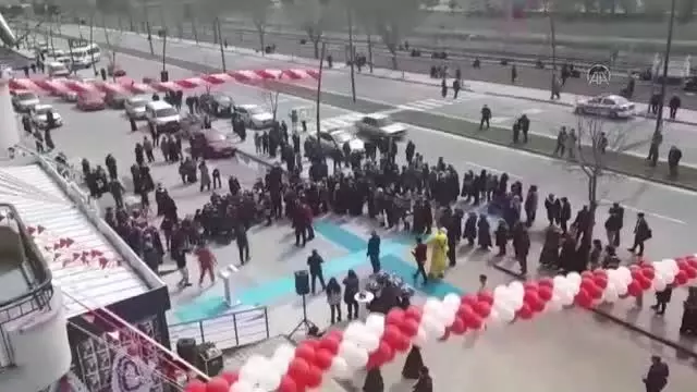 Son dakika haber | Sivas Valiliği, açılışında sosyal mesafe kuralı ihlal edilen marketin faaliyetini durdurdu Son dakika haber | Sivas Valiliği, açılışında sosyal mesafe kuralı ihlal edilen marketin faaliyetini durdurdu