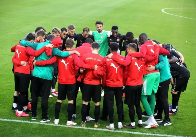 Son dakika haberi! Sivasspor ligde 10. kez kazandı Son dakika haberi! Sivasspor ligde 10. kez kazandı