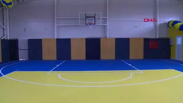 SPOR Sadettin Saran 21'inci spor salonunu Elazığ'da açtı SPOR Sadettin Saran 21'inci spor salonunu Elazığ'da açtı