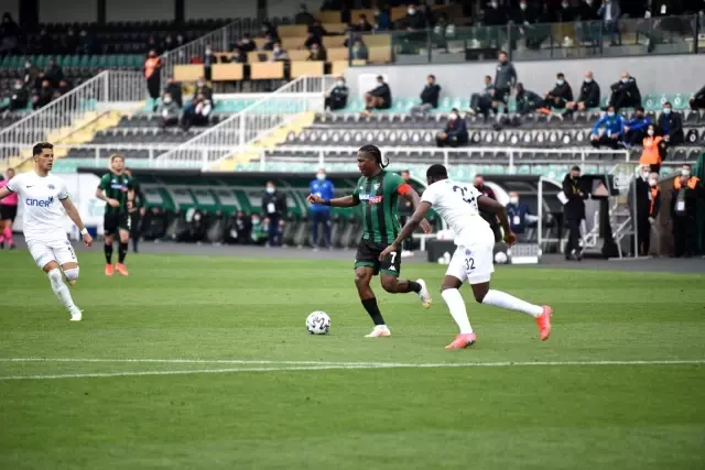 Süper Lig: Denizlispor: 0 Kasımpaşa: 0 (İlk yarı) Süper Lig: Denizlispor: 0 Kasımpaşa: 0 (İlk yarı)
