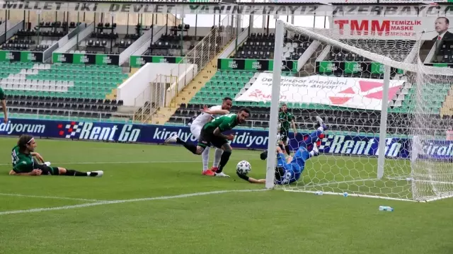 Süper Lig: Denizlispor: 0 Kasımpaşa: 0 (İlk yarı) Süper Lig: Denizlispor: 0 Kasımpaşa: 0 (İlk yarı)