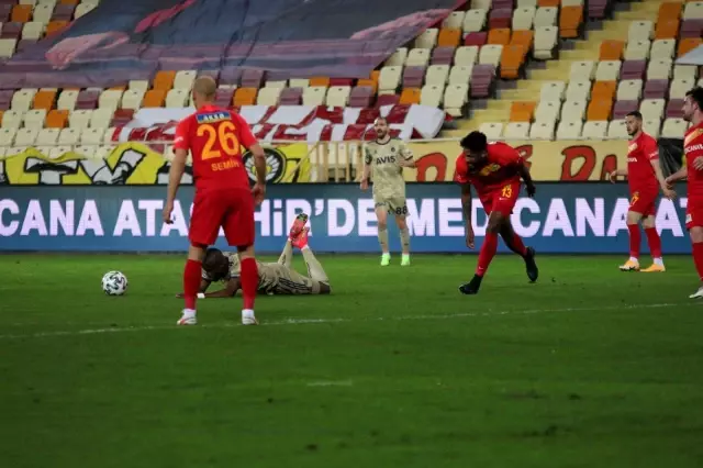 Süper Lig: Yeni Malatyaspor: 1 - Fenerbahçe: 1 (Maç sonucu) Süper Lig: Yeni Malatyaspor: 1 - Fenerbahçe: 1 (Maç sonucu)
