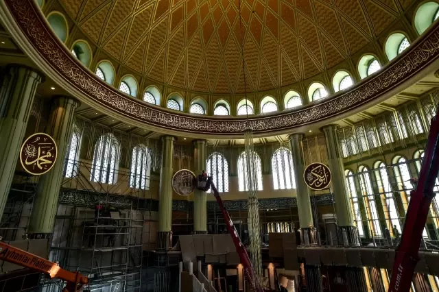 Taksim Camii Ramazan'a hazırlanıyor Taksim Camii Ramazan'a hazırlanıyor