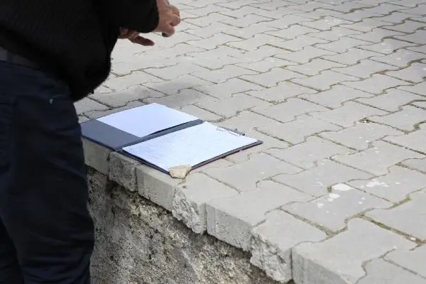 TARİHİ ESERLERİN MAHALLEDEN TAŞINMASI ERTELENDİ TARİHİ ESERLERİN MAHALLEDEN TAŞINMASI ERTELENDİ