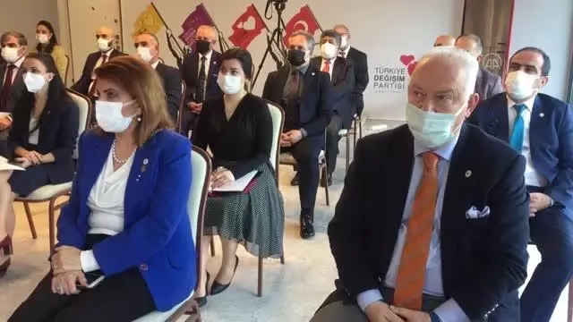TDP Genel Başkanı Sarıgül: 'Amirallerin bildirisinin yayımlanma zamanı ve usulü son derece yanlıştır' TDP Genel Başkanı Sarıgül: 'Amirallerin bildirisinin yayımlanma zamanı ve usulü son derece yanlıştır'