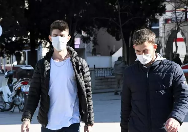 TEKİRDAĞ'DA ARTAN VAKALARIN YÜZDE 30'UNU GENÇLER OLUŞTURUYOR TEKİRDAĞ'DA ARTAN VAKALARIN YÜZDE 30'UNU GENÇLER OLUŞTURUYOR