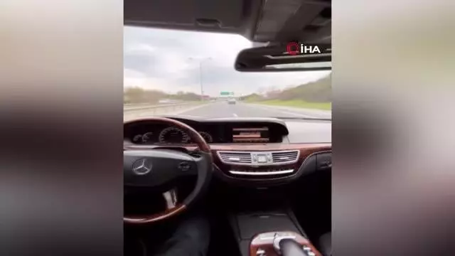 TEM Otoyolu'nda lüks otomobiliyle makas atan sürücü yakalandı TEM Otoyolu'nda lüks otomobiliyle makas atan sürücü yakalandı
