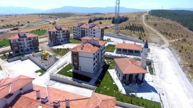 TOKİ yaptığı yatırımlarla geleceğin Denizli'sini inşa ediyor TOKİ yaptığı yatırımlarla geleceğin Denizli'sini inşa ediyor
