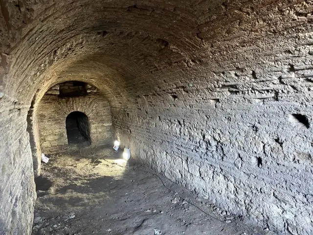 Topkapı Sarayı'nda Roma dönemine ait galeri bulundu Topkapı Sarayı'nda Roma dönemine ait galeri bulundu