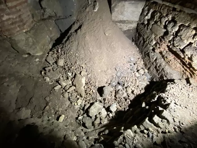 Topkapı Sarayı'nda Roma dönemine ait galeri bulundu Topkapı Sarayı'nda Roma dönemine ait galeri bulundu