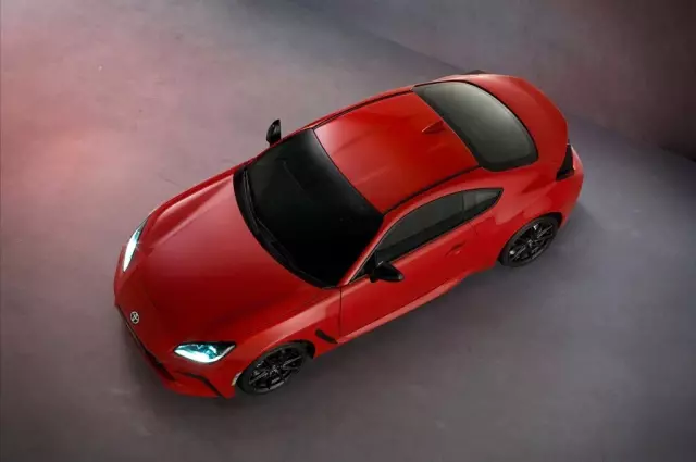 Toyota GR 86 gün ışığına çıktı Toyota GR 86 gün ışığına çıktı
