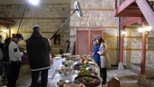 Türkücü Sevcan Orhan, Mutfak Müzesine hayran kaldı Türkücü Sevcan Orhan, Mutfak Müzesine hayran kaldı