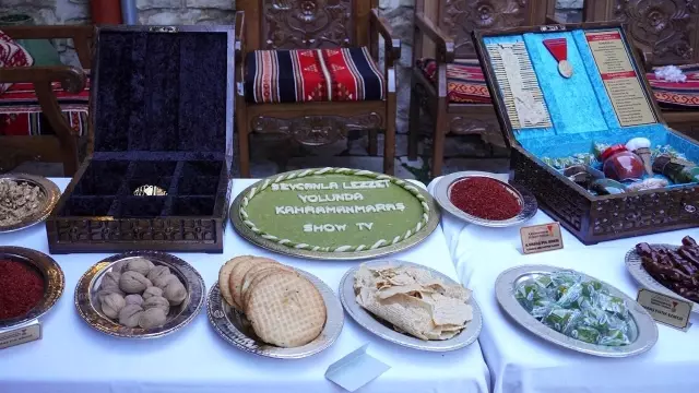 Türkücü Sevcan Orhan, Mutfak Müzesine hayran kaldı Türkücü Sevcan Orhan, Mutfak Müzesine hayran kaldı