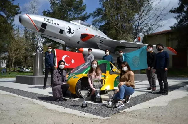 Shell Eco Marathon Avrupa 2021 Yarışması'nda BUÜ öğrencilerine birincilik ödülü Shell Eco Marathon Avrupa 2021 Yarışması'nda BUÜ öğrencilerine birincilik ödülü
