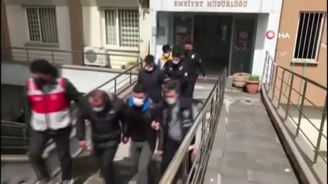 Üsküdar'da motokuryeye çarparak ölümüne neden olan sürücü tekrar gözaltında Üsküdar'da motokuryeye çarparak ölümüne neden olan sürücü tekrar gözaltında