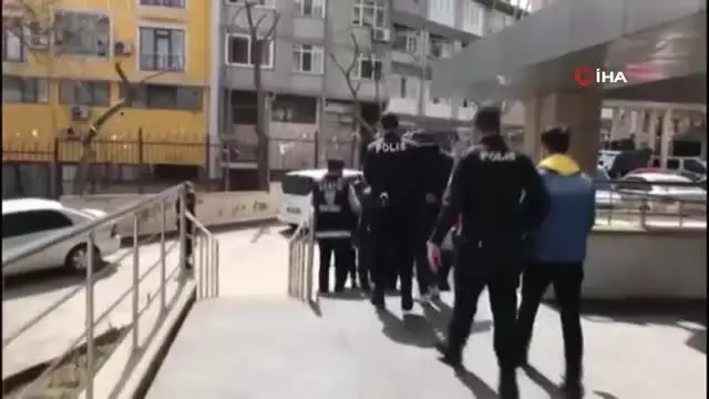 Üsküdar'da motokuryeye çarparak ölümüne neden olan sürücü tekrar gözaltında Üsküdar'da motokuryeye çarparak ölümüne neden olan sürücü tekrar gözaltında