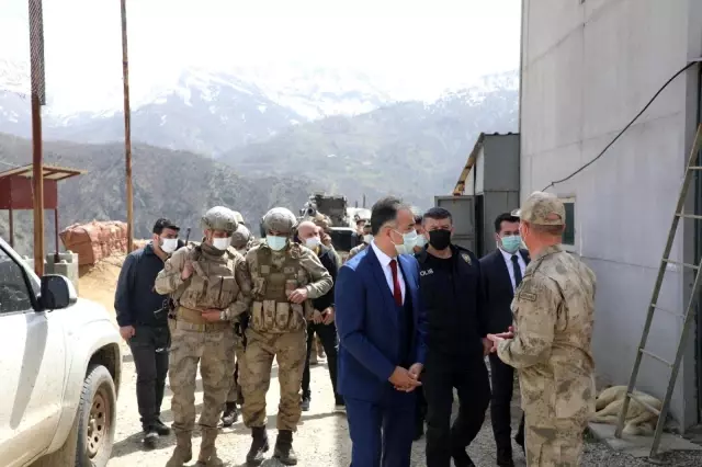 Vali Çağatay'dan Orta Kapı Üs Bölgesine ziyaret Vali Çağatay'dan Orta Kapı Üs Bölgesine ziyaret