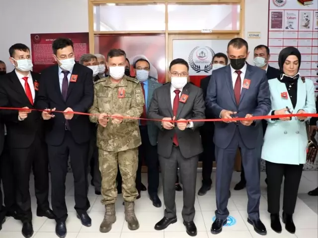 Son dakika haberleri: Validen şehidin hayatının kitaplaştırılması isteği Son dakika haberleri: Validen şehidin hayatının kitaplaştırılması isteği