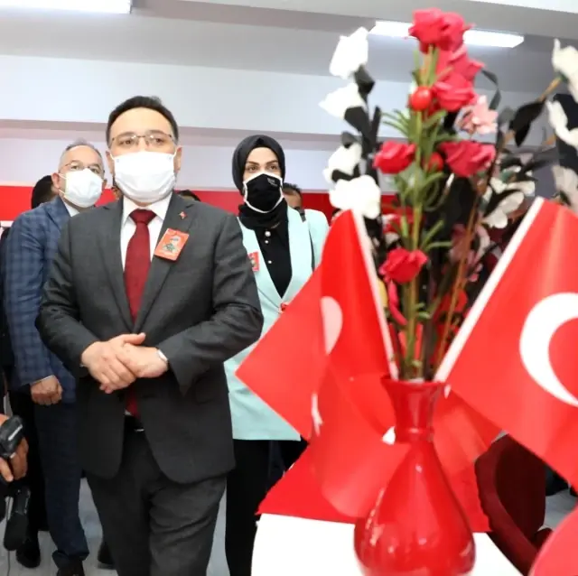 Son dakika haberleri: Validen şehidin hayatının kitaplaştırılması isteği Son dakika haberleri: Validen şehidin hayatının kitaplaştırılması isteği