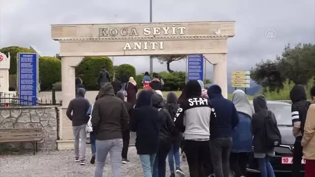'Yarın Çok Genç Olacak Projesi' kapsamında 160 öğrenci Balıkesir'i gezdi 'Yarın Çok Genç Olacak Projesi' kapsamında 160 öğrenci Balıkesir'i gezdi