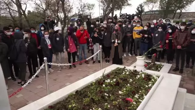 'Yarın Çok Genç Olacak Projesi' kapsamında 160 öğrenci Balıkesir'i gezdi 'Yarın Çok Genç Olacak Projesi' kapsamında 160 öğrenci Balıkesir'i gezdi