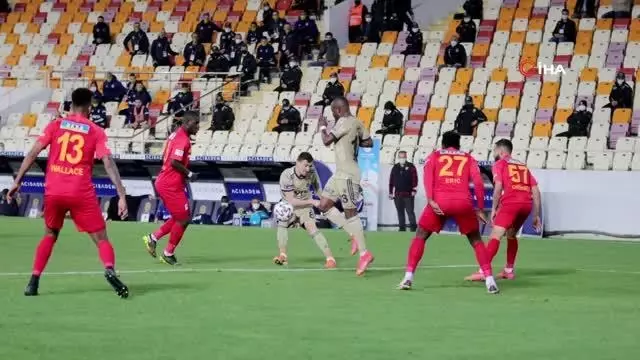 Yeni Malatyaspor - Fenerbahçe maçından kareler -2- Yeni Malatyaspor - Fenerbahçe maçından kareler -2-