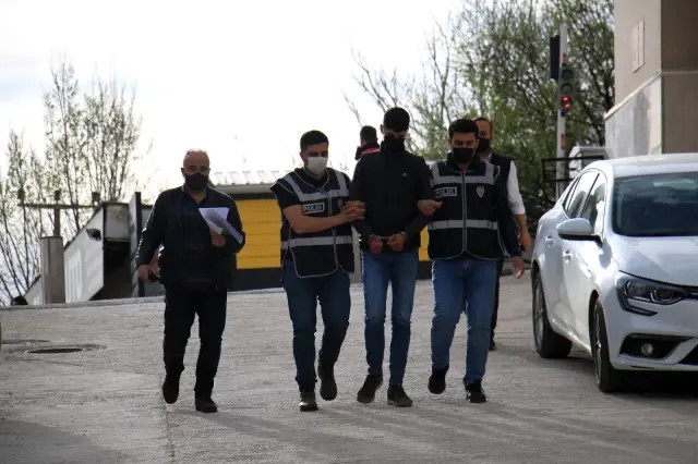 18 yaşındaki Emine'nin katili tutuklandı 18 yaşındaki Emine'nin katili tutuklandı