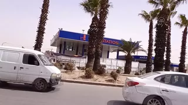 Akaryakıt krizi ulaşımı sekteye uğrattı Akaryakıt krizi ulaşımı sekteye uğrattı