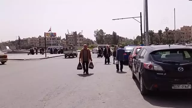 Akaryakıt krizi ulaşımı sekteye uğrattı