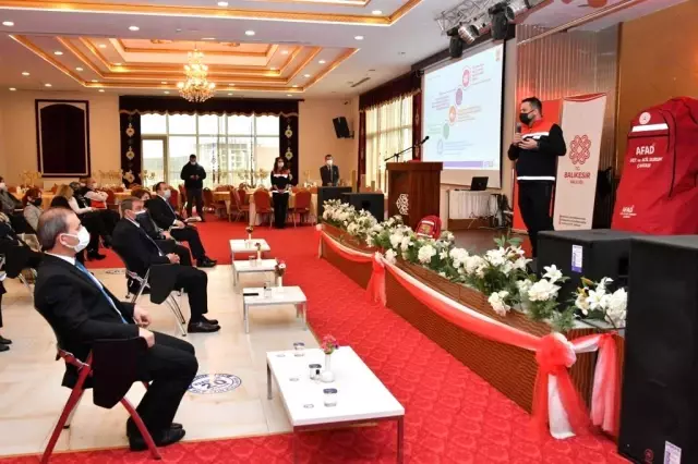 Balıkesir'de Afet eğitmenlerinin eğitimleri değerlendirildi Balıkesir'de Afet eğitmenlerinin eğitimleri değerlendirildi