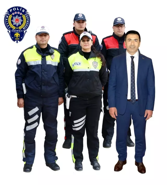 Başkan Erdoğan, 'Halkımızın huzur ve güvenliği, kahraman polisimizin eseridir' Başkan Erdoğan, 'Halkımızın huzur ve güvenliği, kahraman polisimizin eseridir'