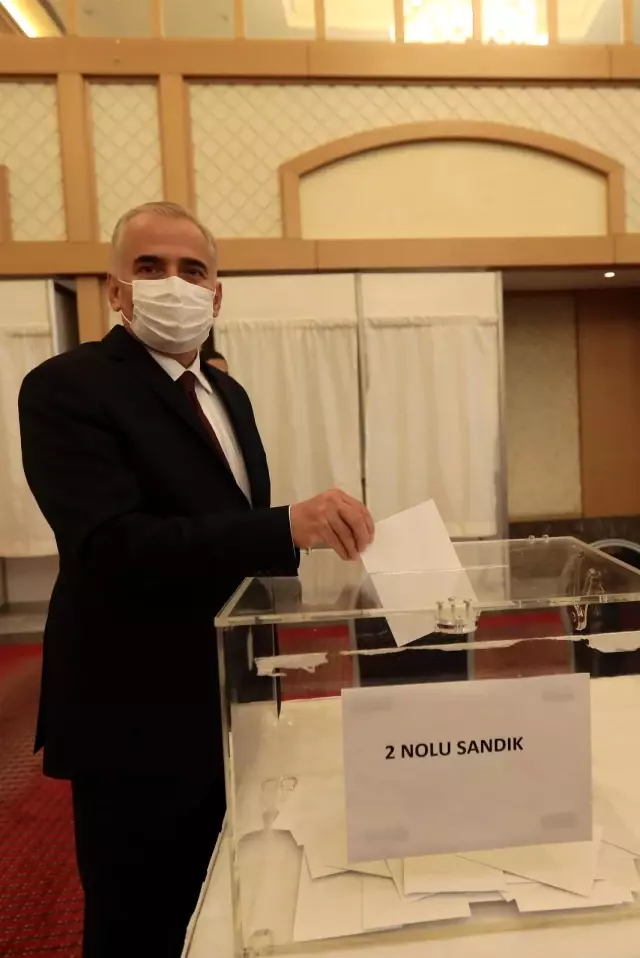 Başkan Zolan'dan yerli ve milli enerji vurgusu Başkan Zolan'dan yerli ve milli enerji vurgusu