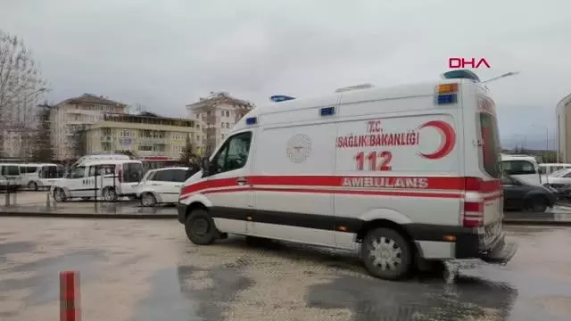 Son dakika haber... BURSA TİNER TENEKESİNİ YAKMAYA ÇALIŞIRKEN PATLAMA OLDU; AĞIR YARALANDI Son dakika haber... BURSA TİNER TENEKESİNİ YAKMAYA ÇALIŞIRKEN PATLAMA OLDU; AĞIR YARALANDI